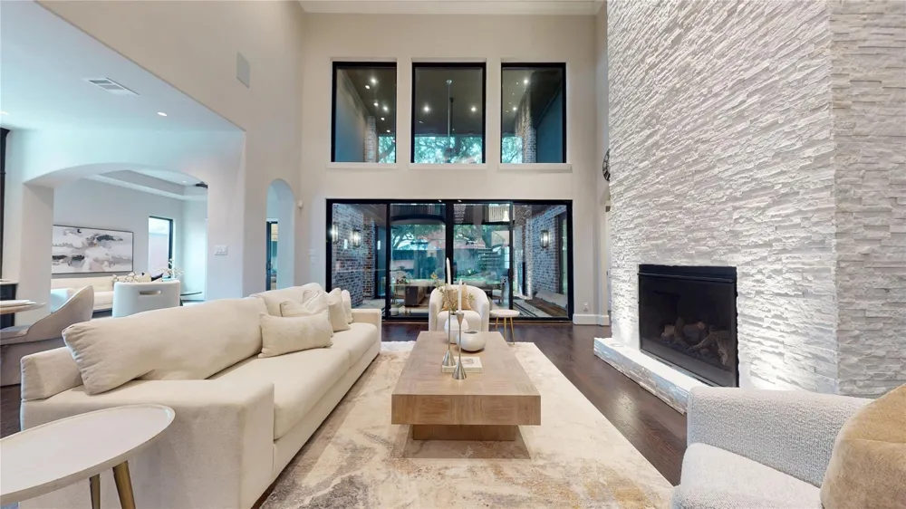 4719 Waring Street Houston, TX 77027
