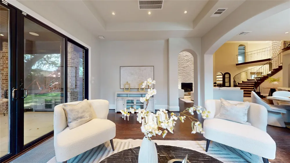 4719 Waring Street Houston, TX 77027