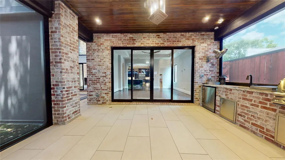 4719 Waring Street Houston, TX 77027