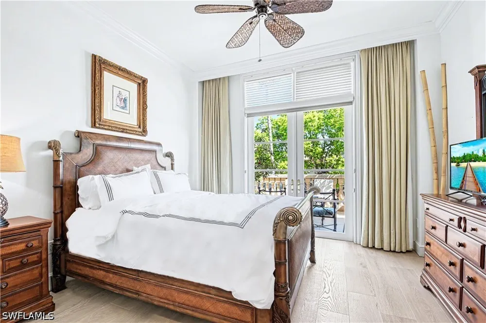 5th Avenue S #203 Naples, FL 34102