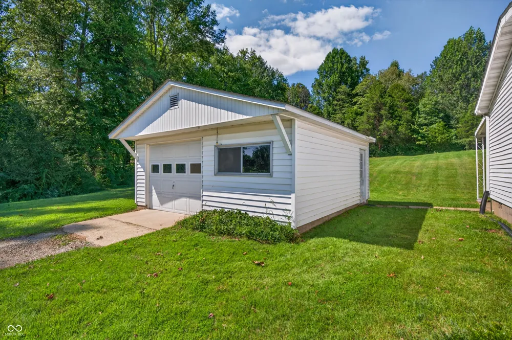 9830 W County Rd 750 N Elizabethtown, IN 47232