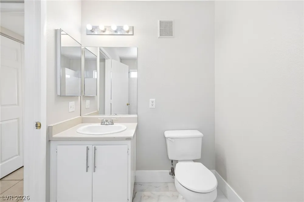 3956 Danny Melamed Avenue #202 Las Vegas, NV 89110