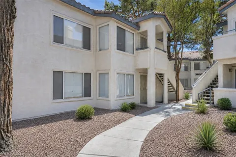 3060 Tarpon Drive #102