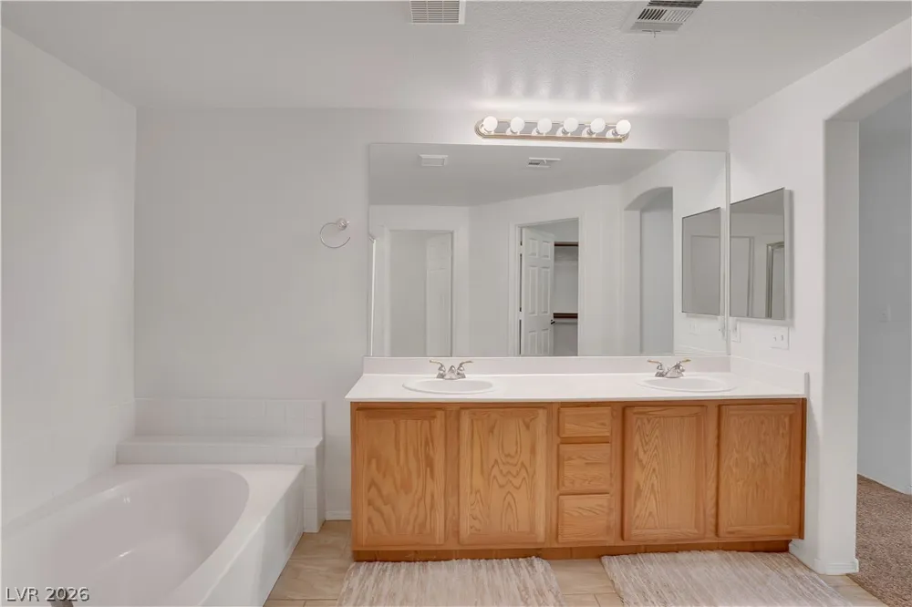 10810 Ultima Court #201 Las Vegas, NV 89144