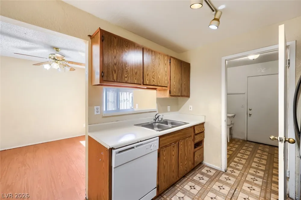6750 Del Rey Avenue #159 Las Vegas, NV 89146