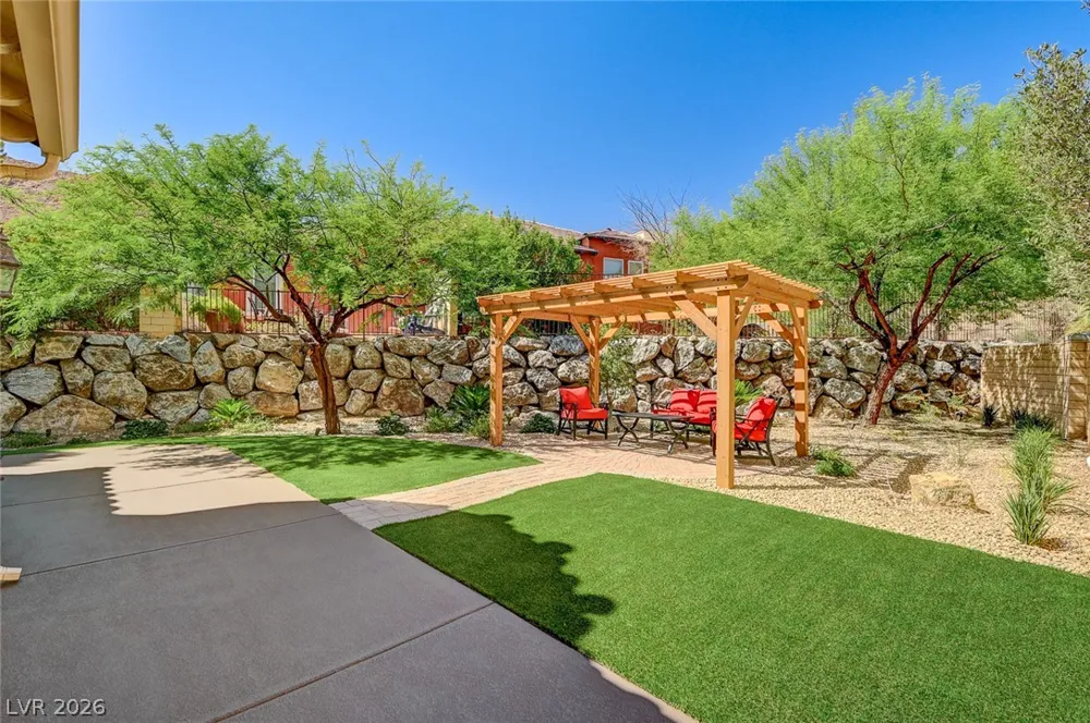 26 Strada Principale Henderson, NV 89011