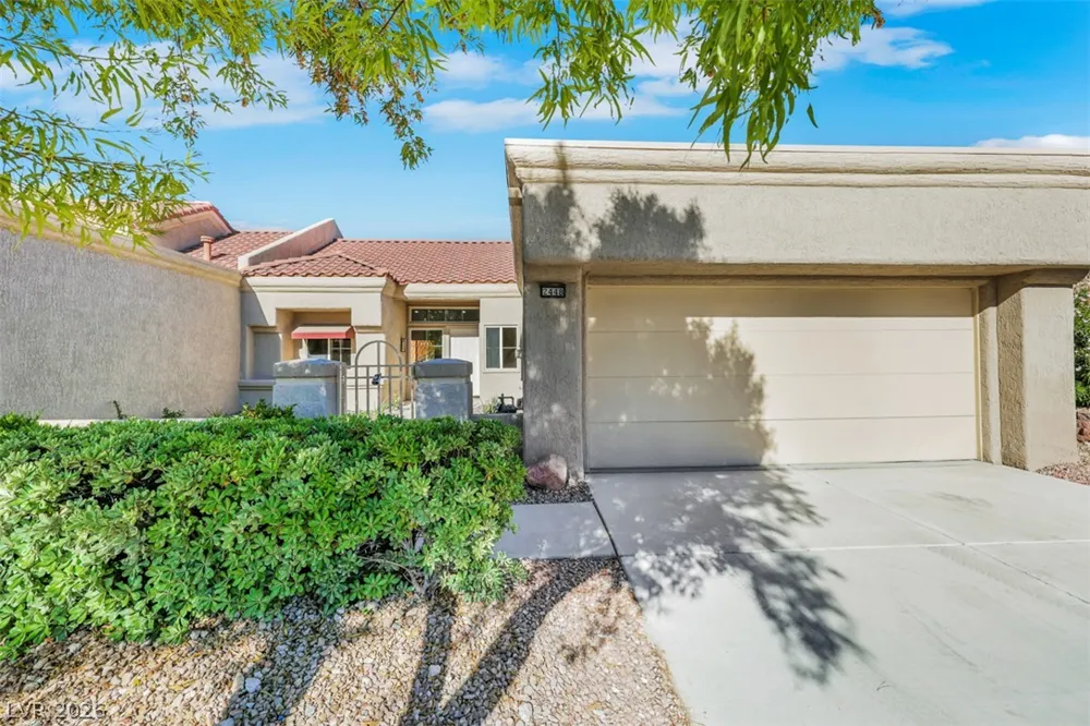 2448 Sunup Drive Las Vegas, NV 89134