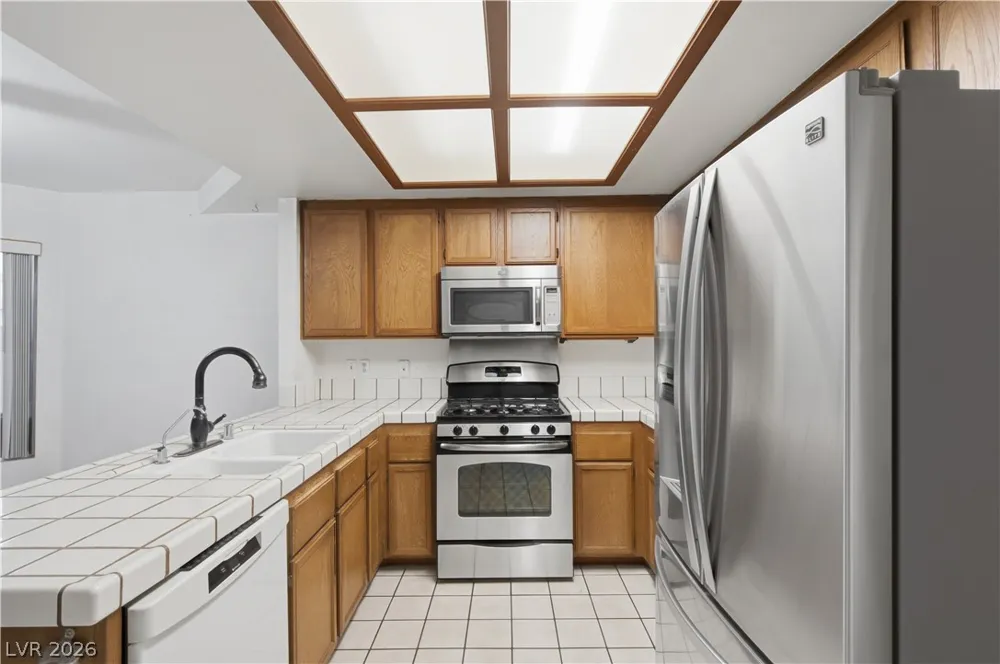 3212 Ivory Coast Drive Las Vegas, NV 89117