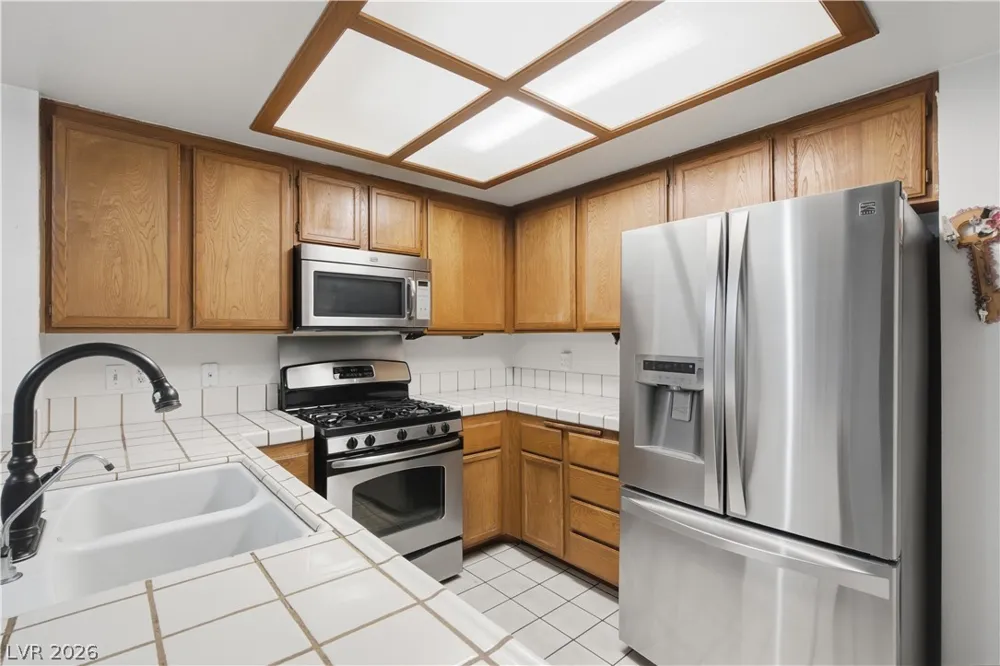 3212 Ivory Coast Drive Las Vegas, NV 89117