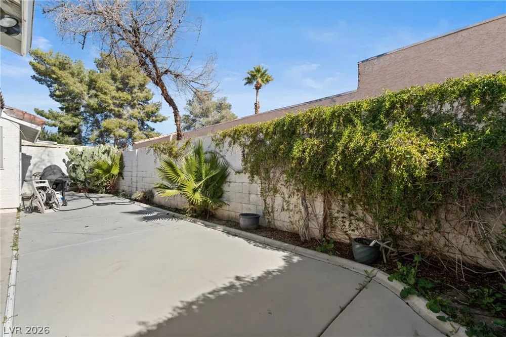 3212 Ivory Coast Drive Las Vegas, NV 89117