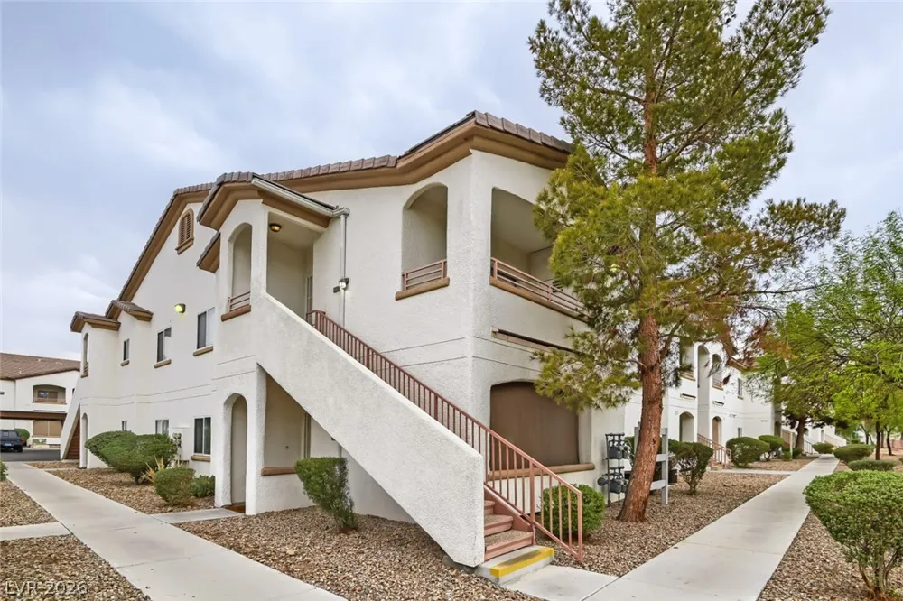 5650 Sahara Avenue #1055 Las Vegas, NV 89142