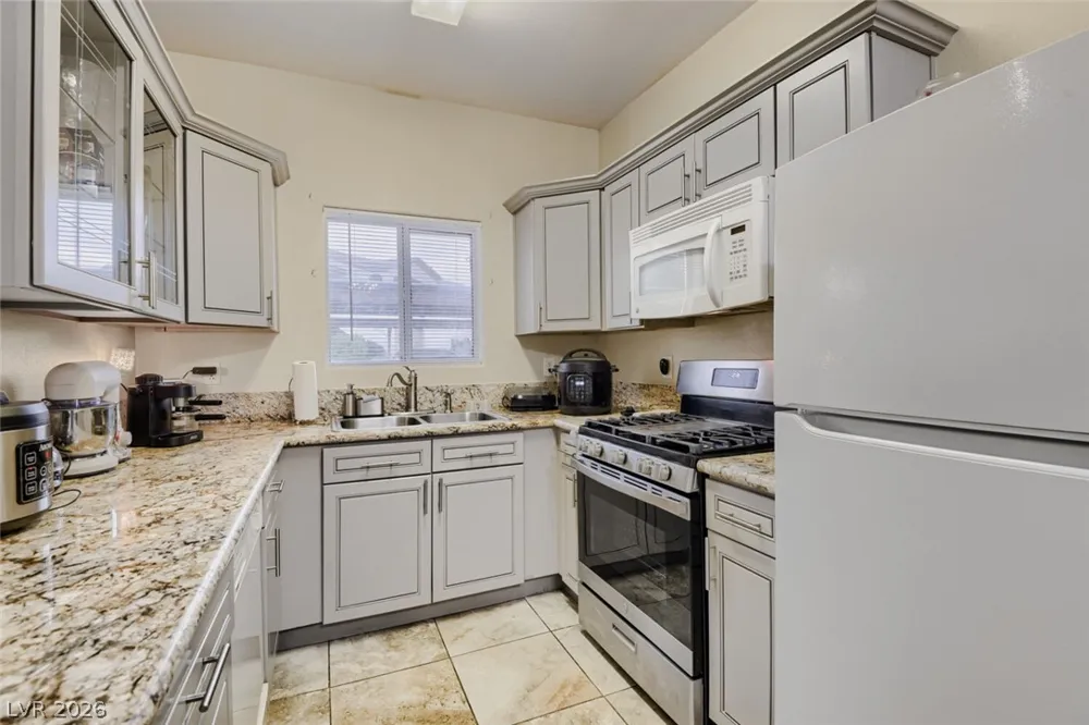 5650 Sahara Avenue #1055 Las Vegas, NV 89142