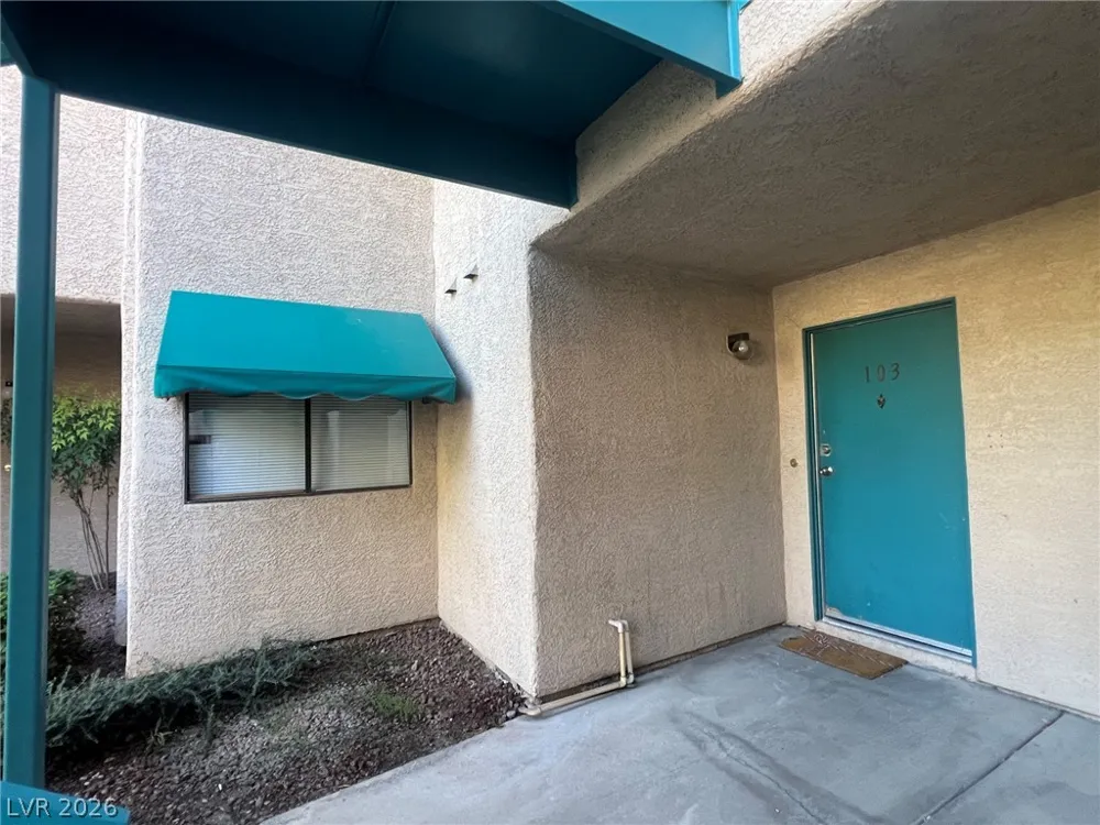 4425 Woodpine Drive #103 Las Vegas, NV 89119
