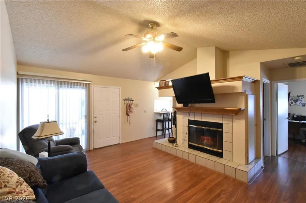 5851 Medallion Drive #101 Las Vegas, NV 89122