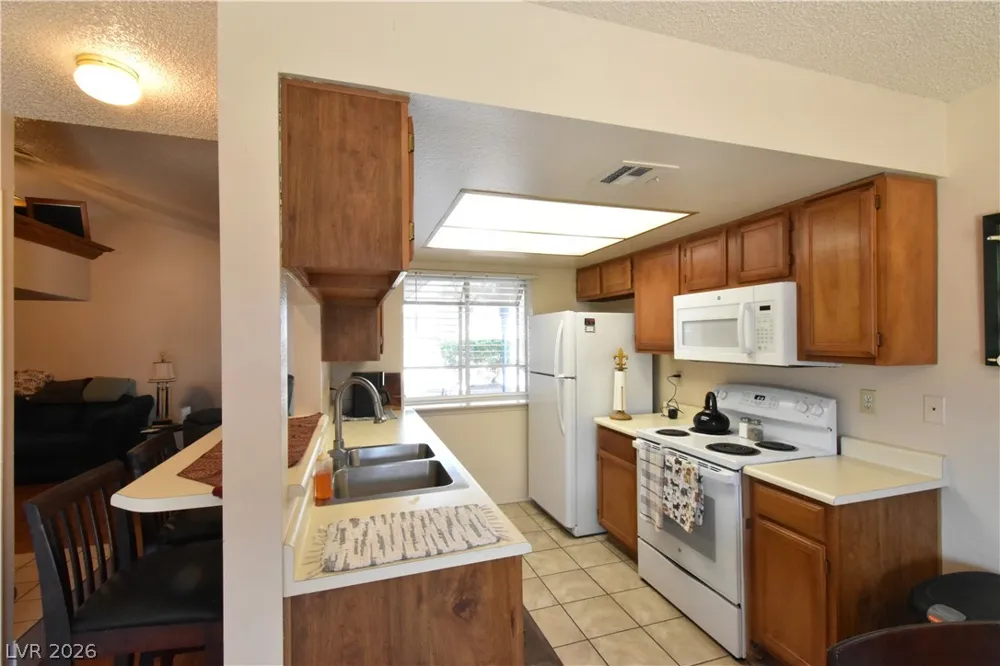 5851 Medallion Drive #101 Las Vegas, NV 89122