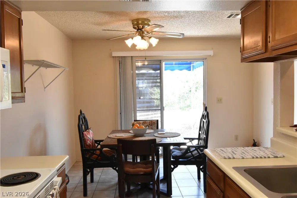 5851 Medallion Drive #101 Las Vegas, NV 89122