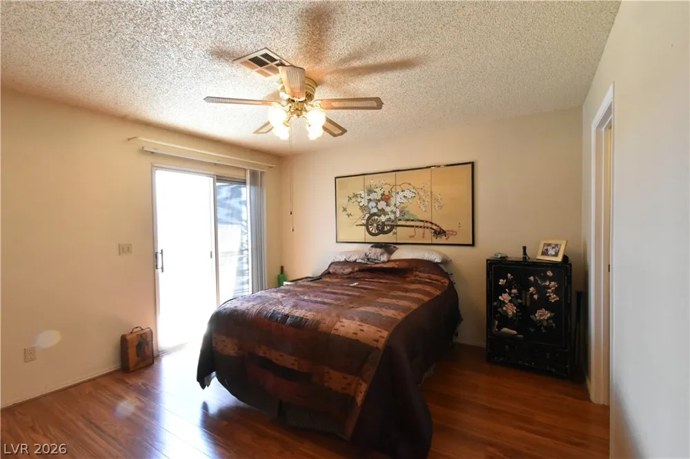 5851 Medallion Drive #101 Las Vegas, NV 89122
