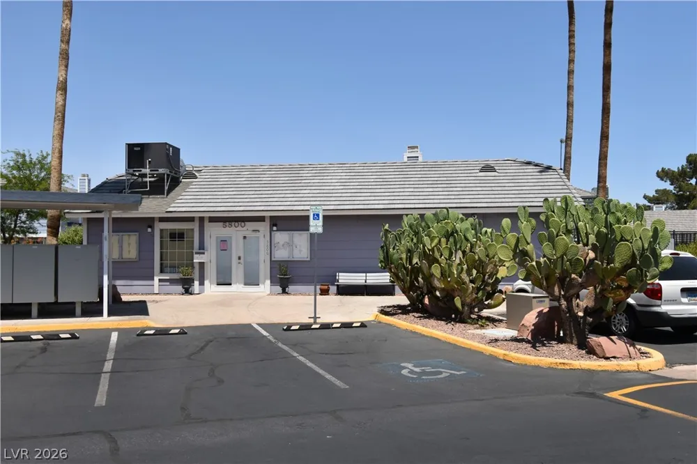5851 Medallion Drive #101 Las Vegas, NV 89122