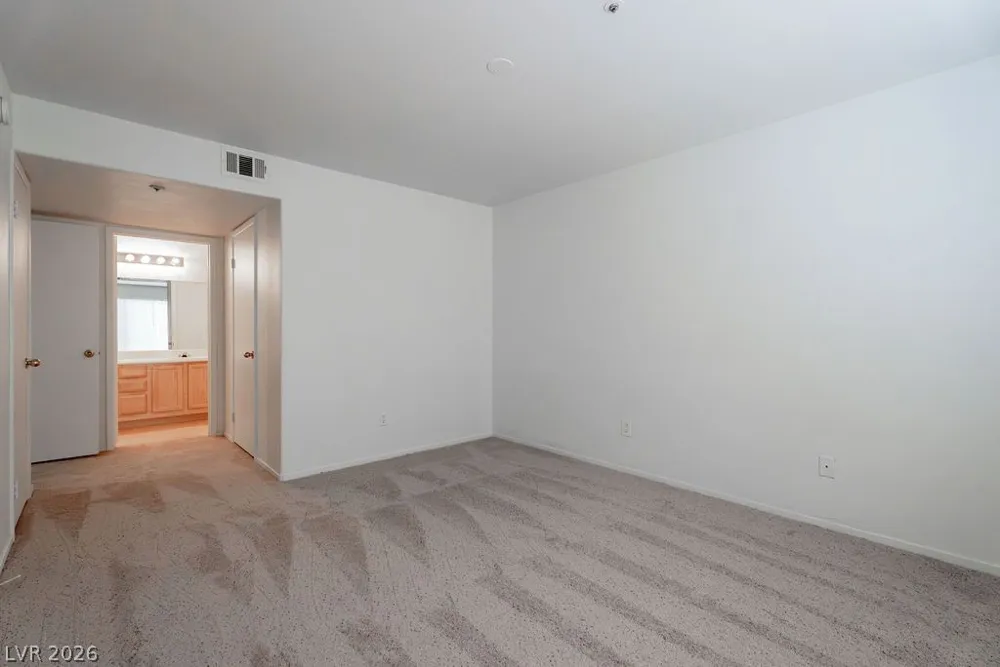 4955 Lindell Road #218 Las Vegas, NV 89118