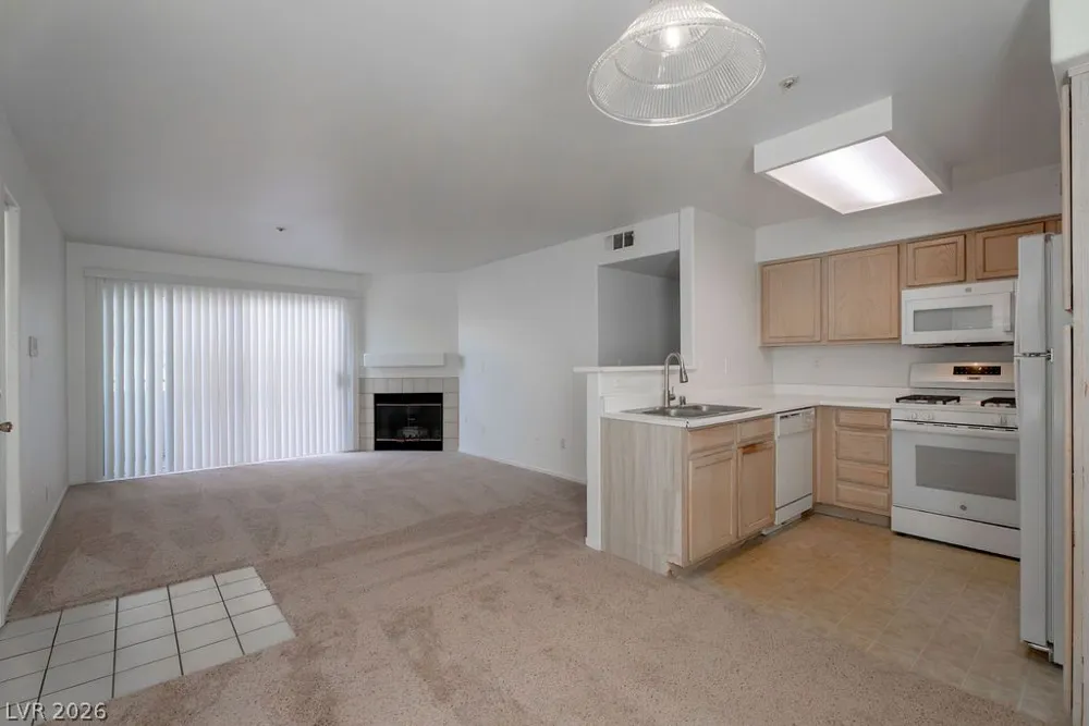 4955 Lindell Road #218 Las Vegas, NV 89118