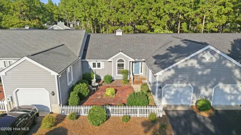 2302 Wentworth Circle