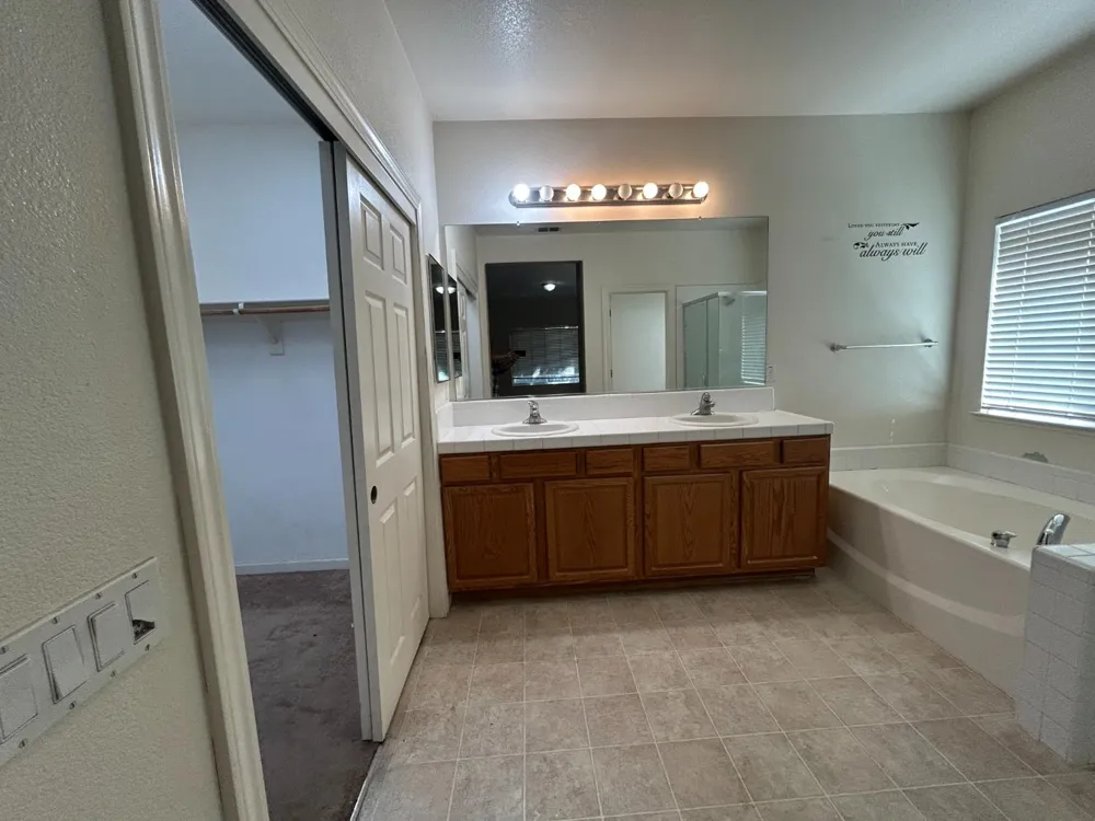 2691 Granite Atwater, CA 95301