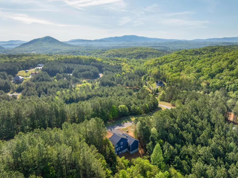 123 Cherokee Ridge Drive Ocoee, TN 37361
