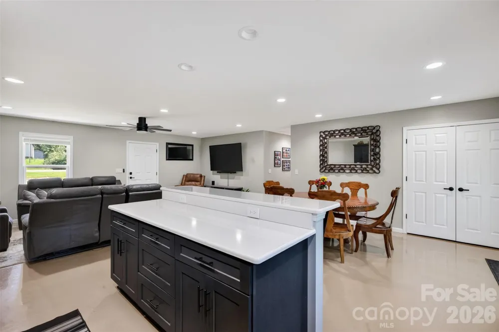4807 Stratford Lane #26 Denver, NC 28037