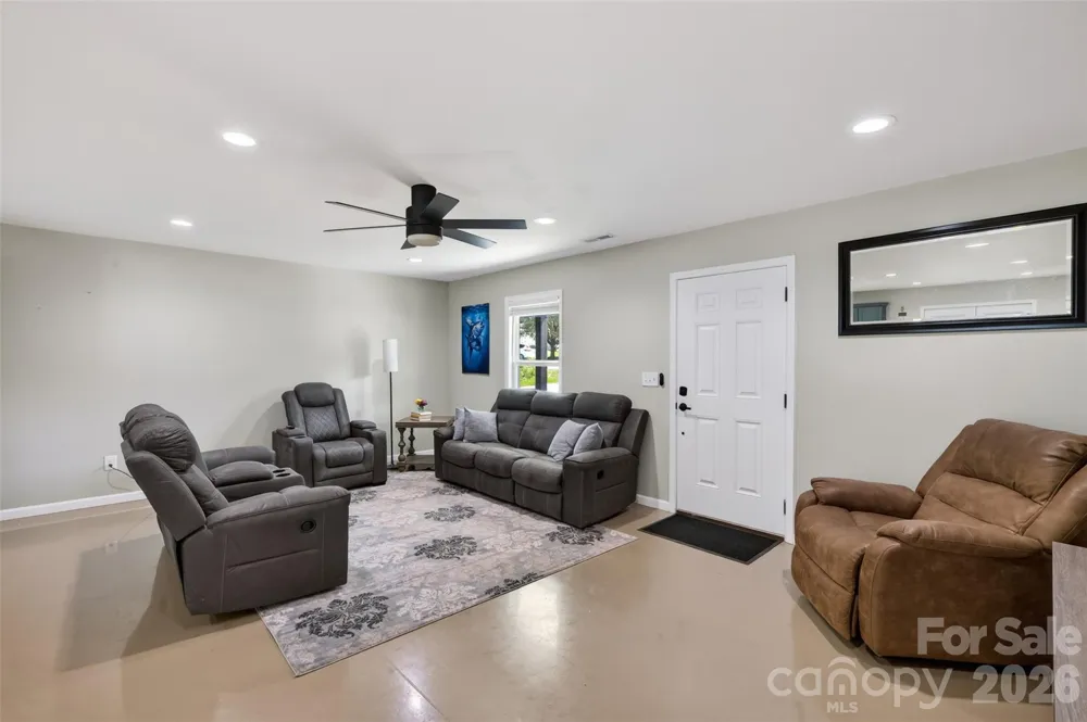 4807 Stratford Lane #26 Denver, NC 28037