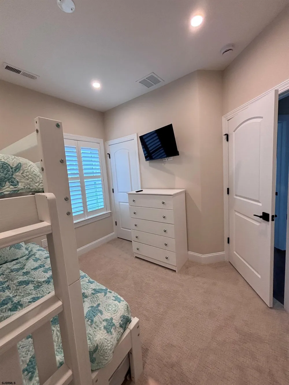 1117 West Ave Ocean City, NJ 08226