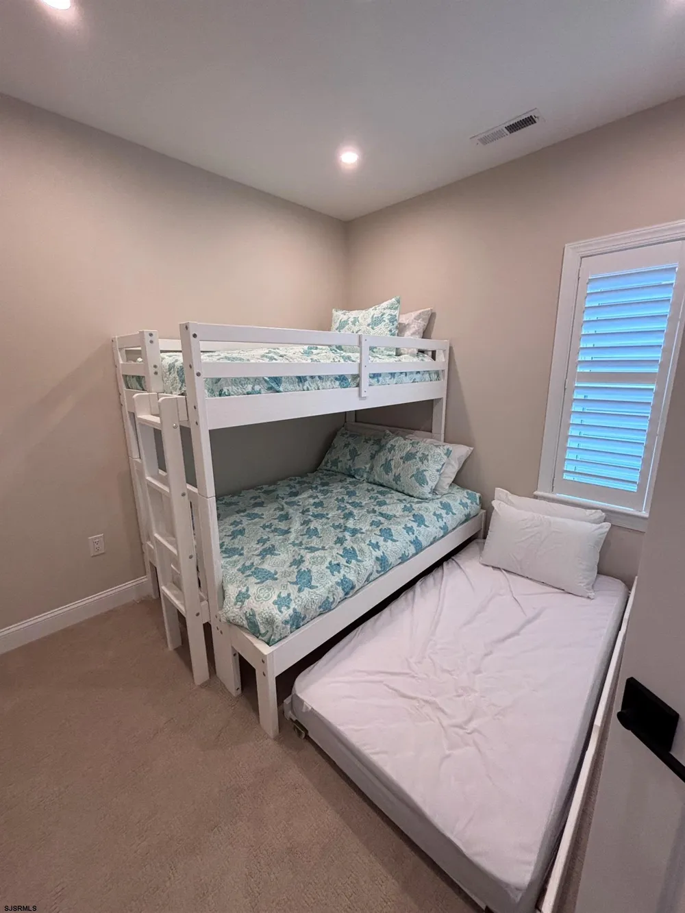 1117 West Ave Ocean City, NJ 08226