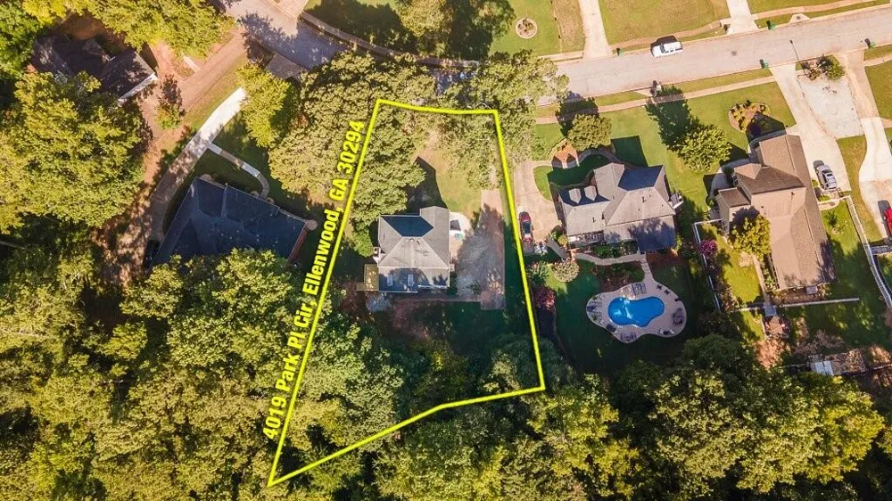 4019 Park Place Circle Ellenwood, GA 30294