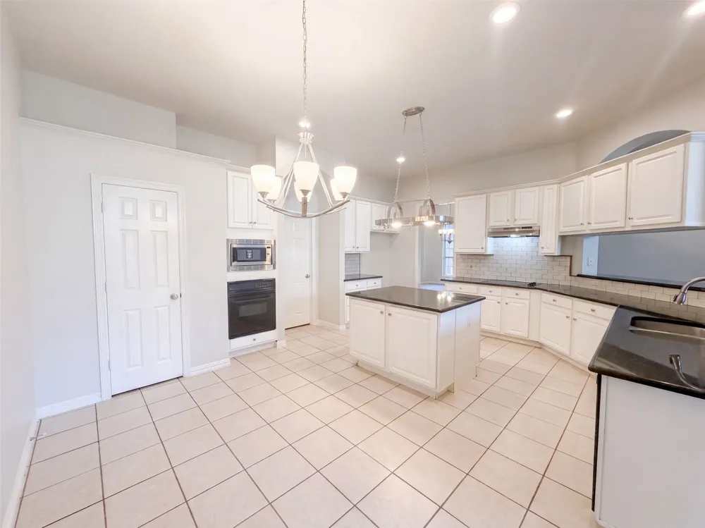 6 Cimarron Court Trophy Club, TX 76262
