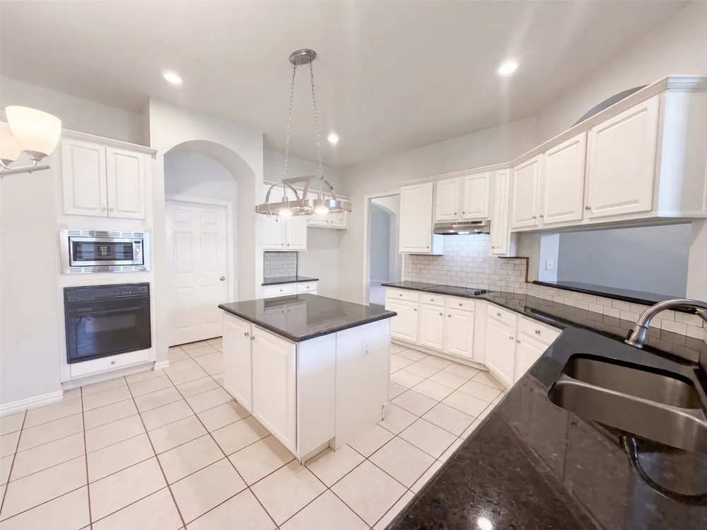 6 Cimarron Court Trophy Club, TX 76262