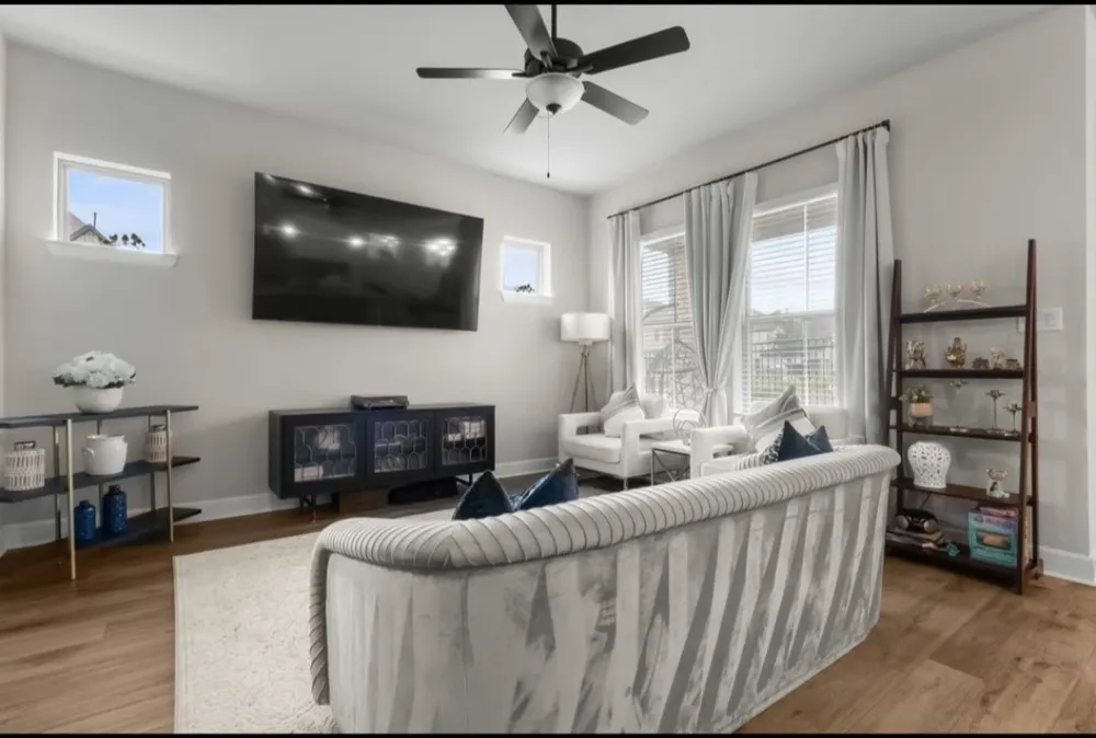 711 Prairie Falcon Drive Arlington, TX 76005