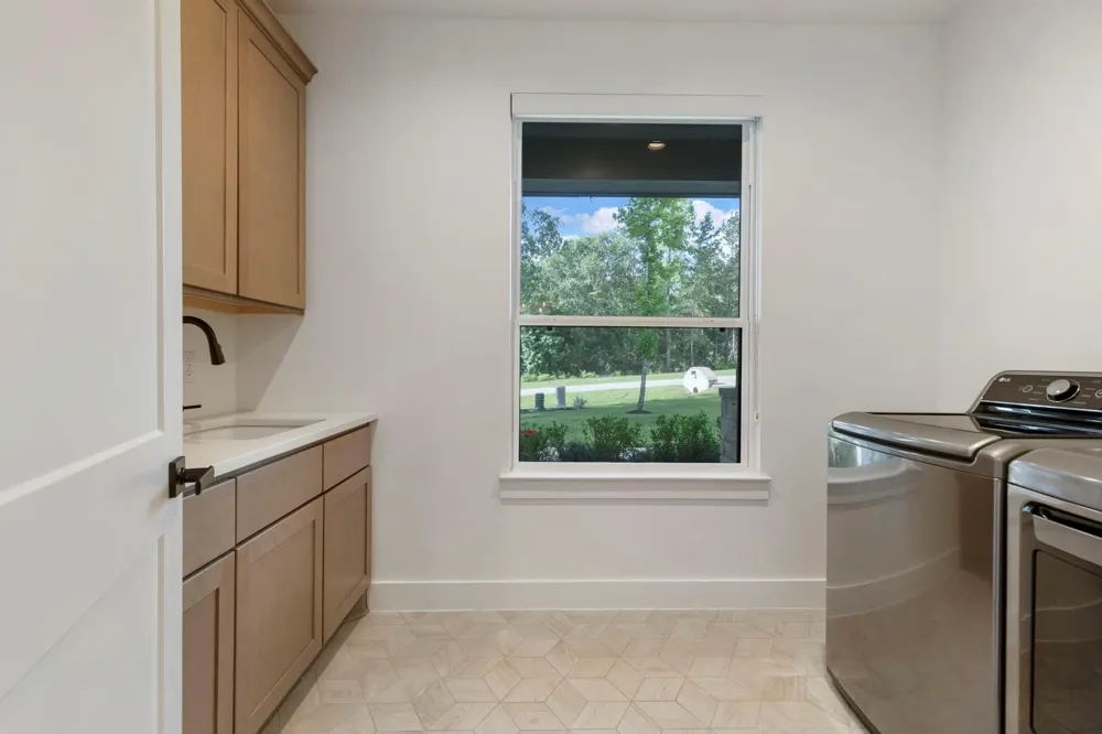 7304 Magnolia Hollow Drive Montgomery, TX 77316
