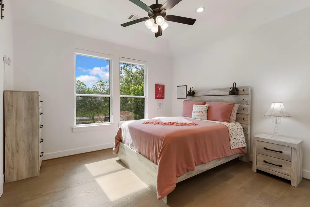 7304 Magnolia Hollow Drive Montgomery, TX 77316