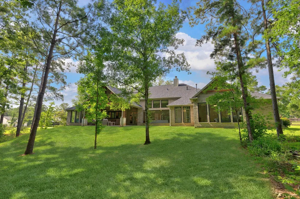 7304 Magnolia Hollow Drive Montgomery, TX 77316