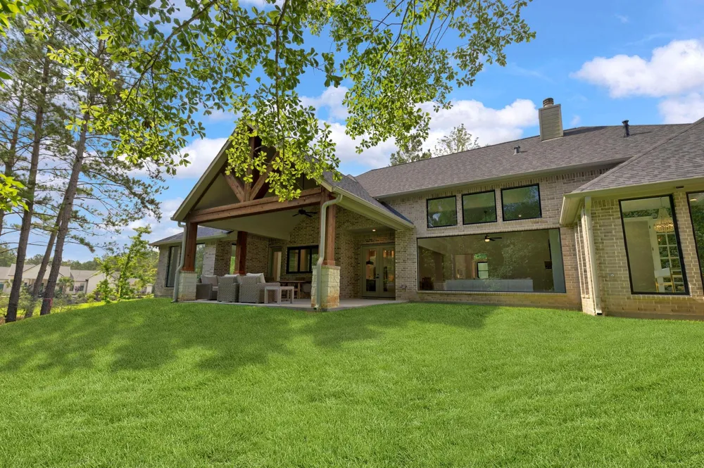 7304 Magnolia Hollow Drive Montgomery, TX 77316
