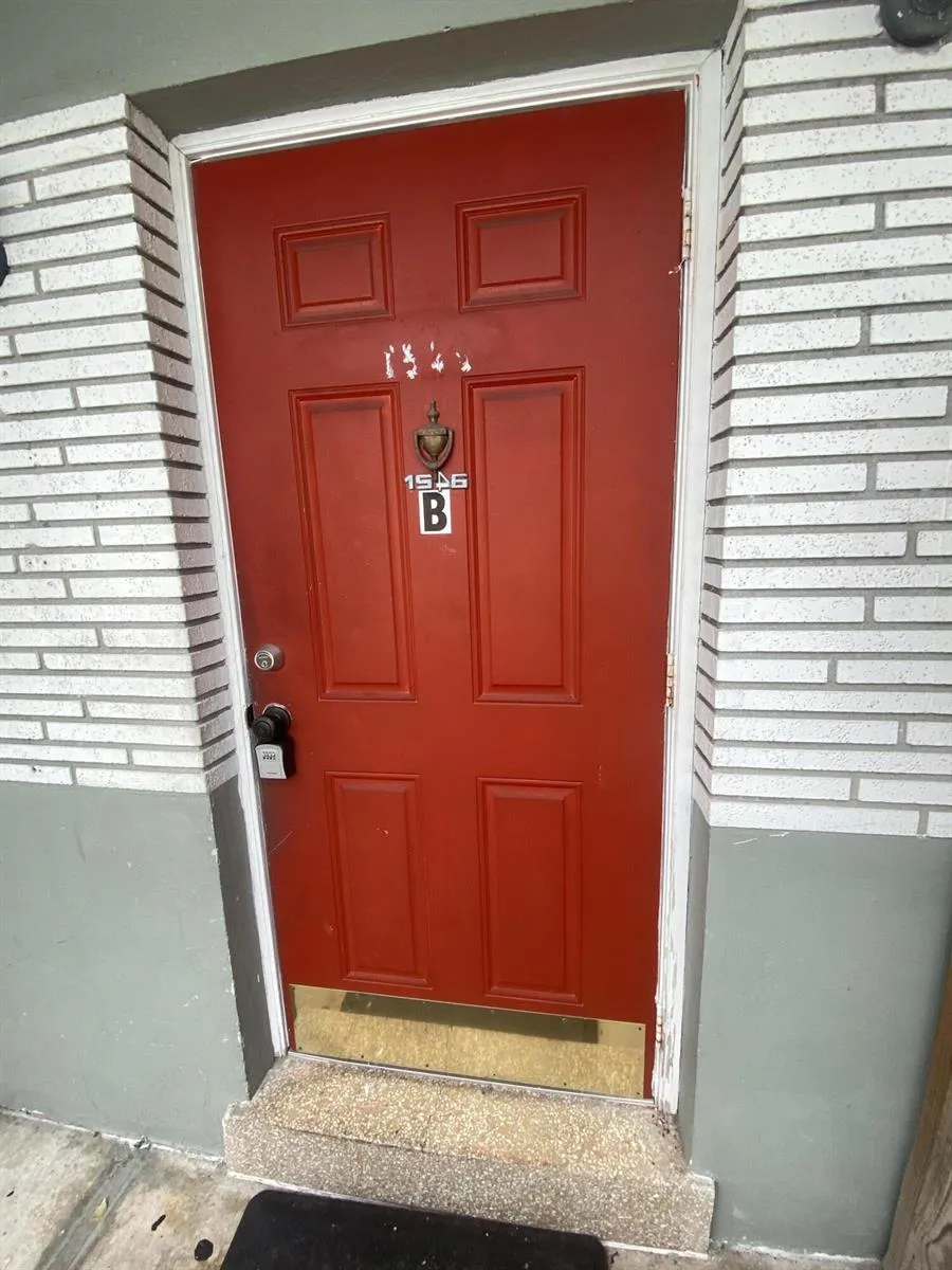 1546 NE 32nd Street #B Oakland Park, FL 33334