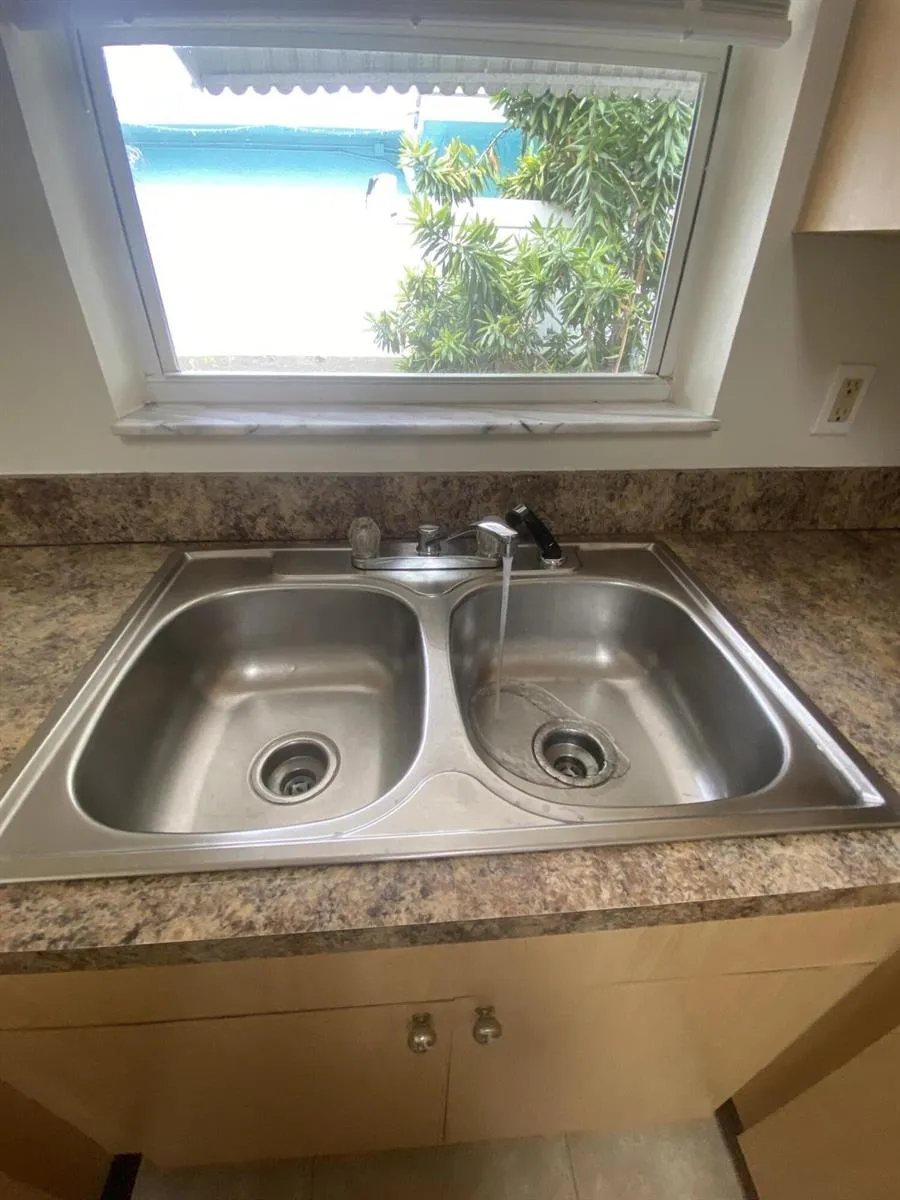 1546 NE 32nd Street #B Oakland Park, FL 33334