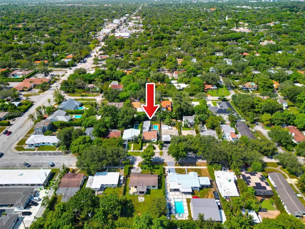 235 NE 90th St El Portal, FL 33138