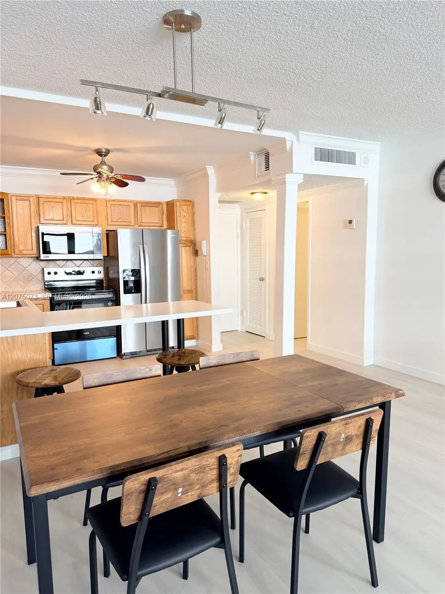 3725 S Ocean Dr #521 Hollywood, FL 33019