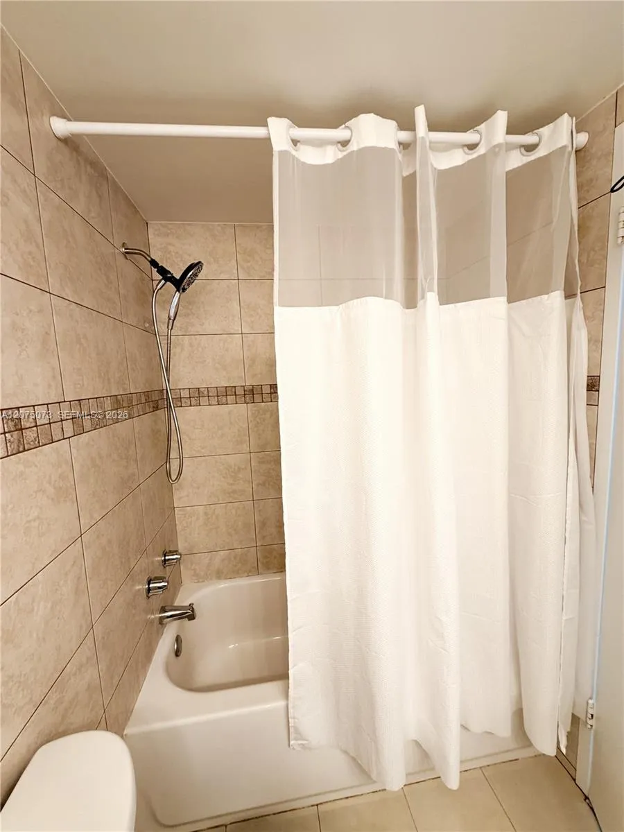 3725 S Ocean Dr #521 Hollywood, FL 33019