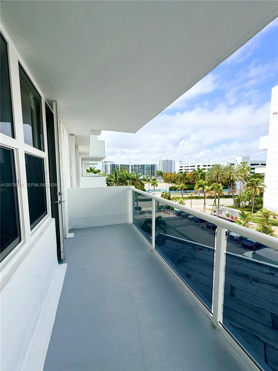 3725 S Ocean Dr #521 Hollywood, FL 33019