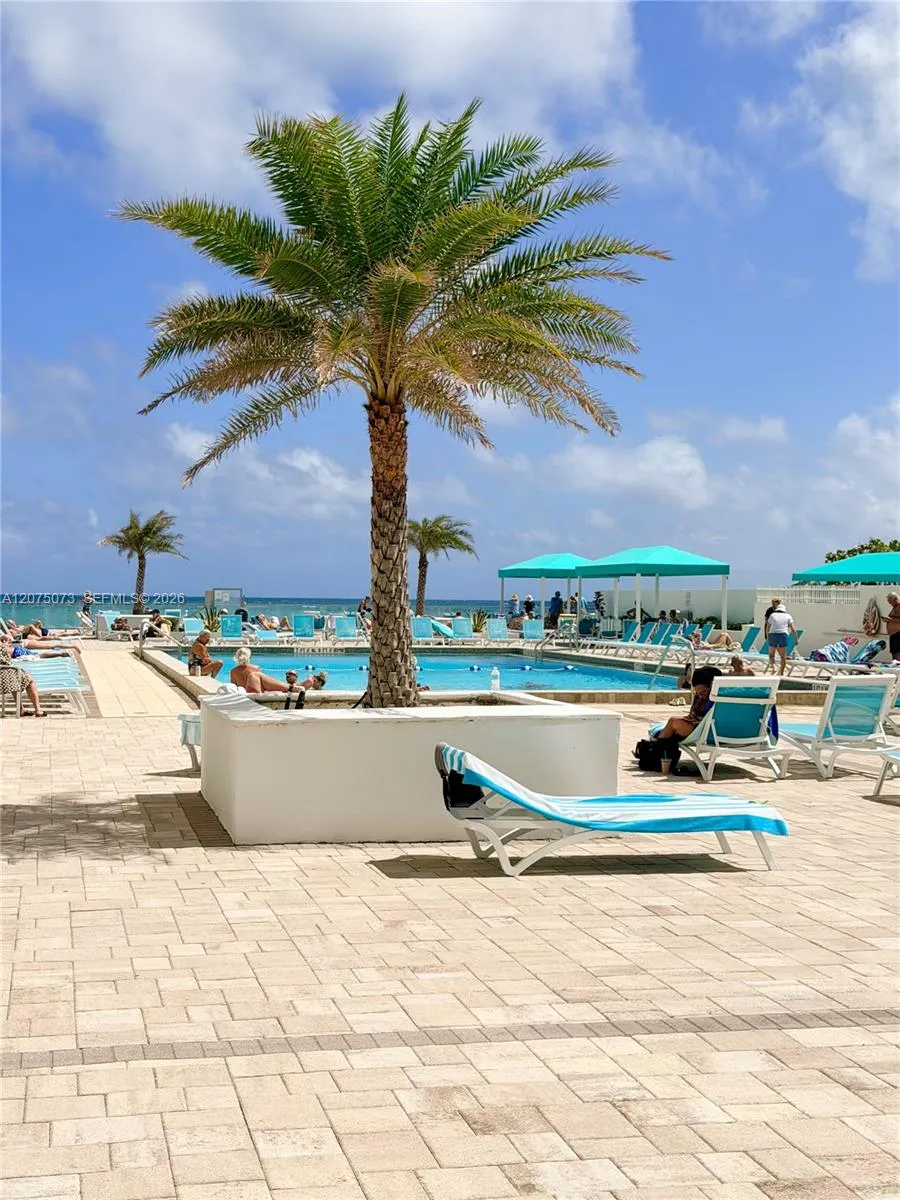 3725 S Ocean Dr #521 Hollywood, FL 33019