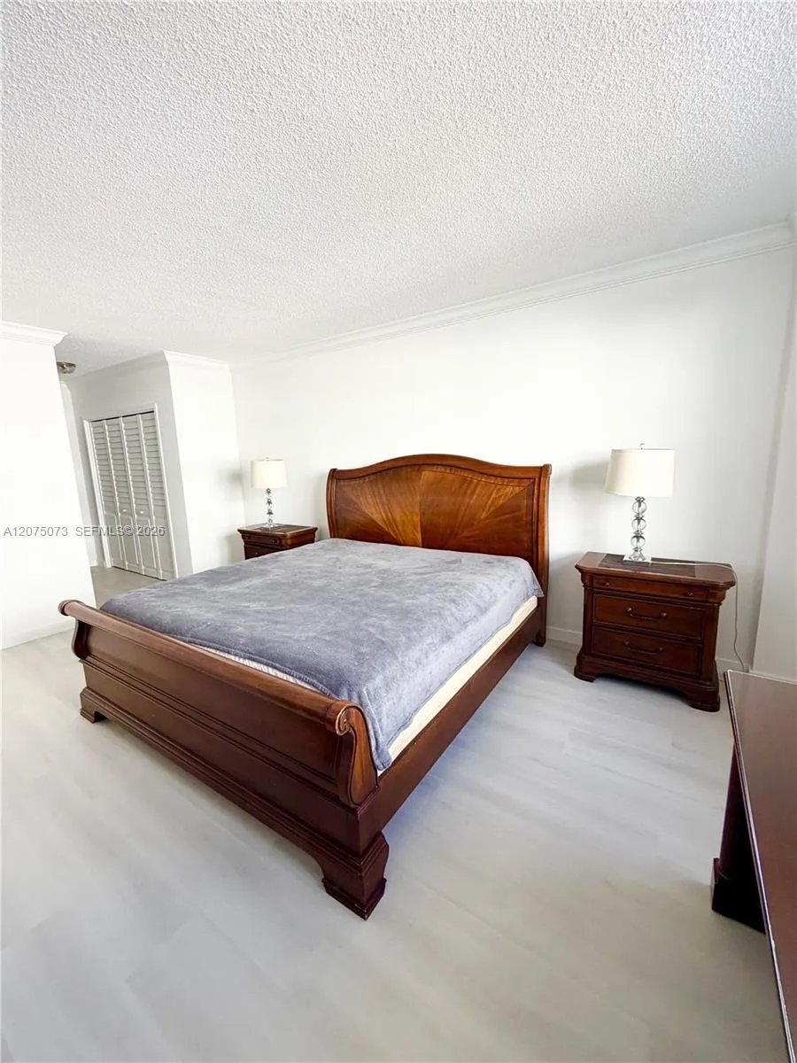3725 S Ocean Dr #521 Hollywood, FL 33019