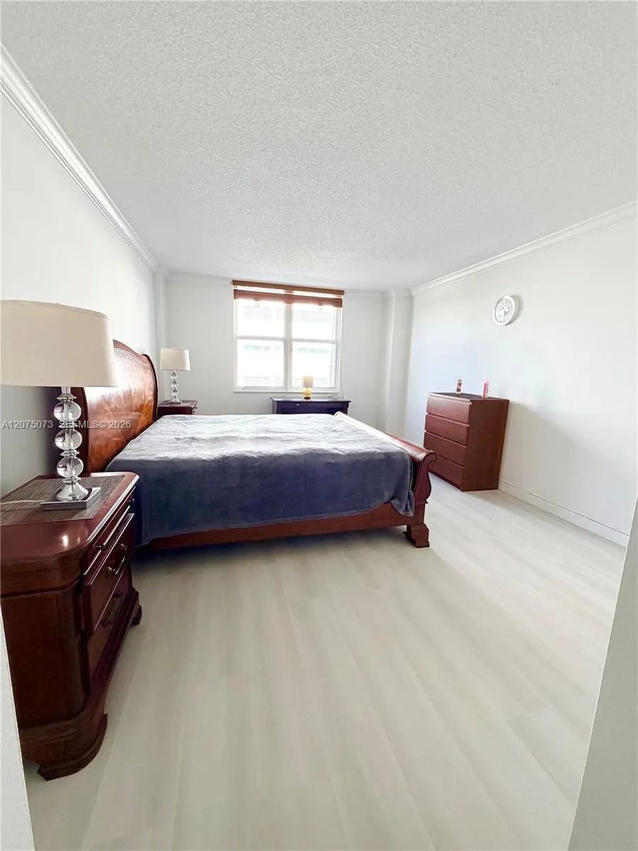 3725 S Ocean Dr #521 Hollywood, FL 33019