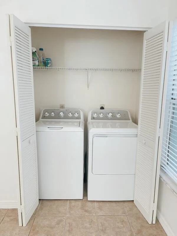 542 10TH PLACE Vero Beach, FL 32960
