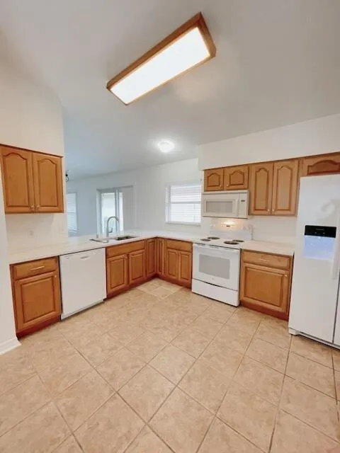 542 10TH PLACE Vero Beach, FL 32960